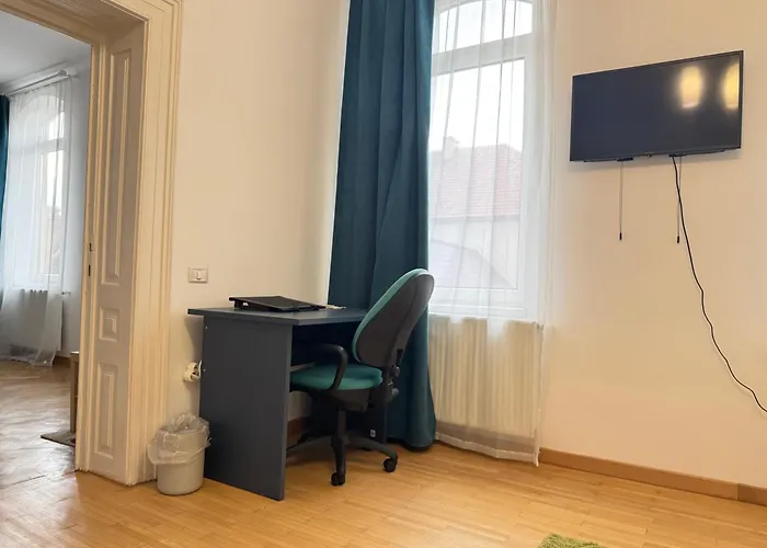 Cozy Big In Center Of * Brasov