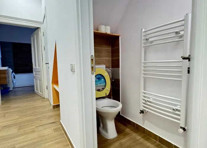 Apartment Cozy Big In Center Of *