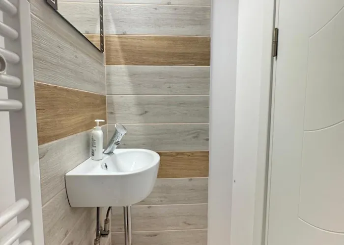 Cozy Big In Center Of Διαμέρισμα